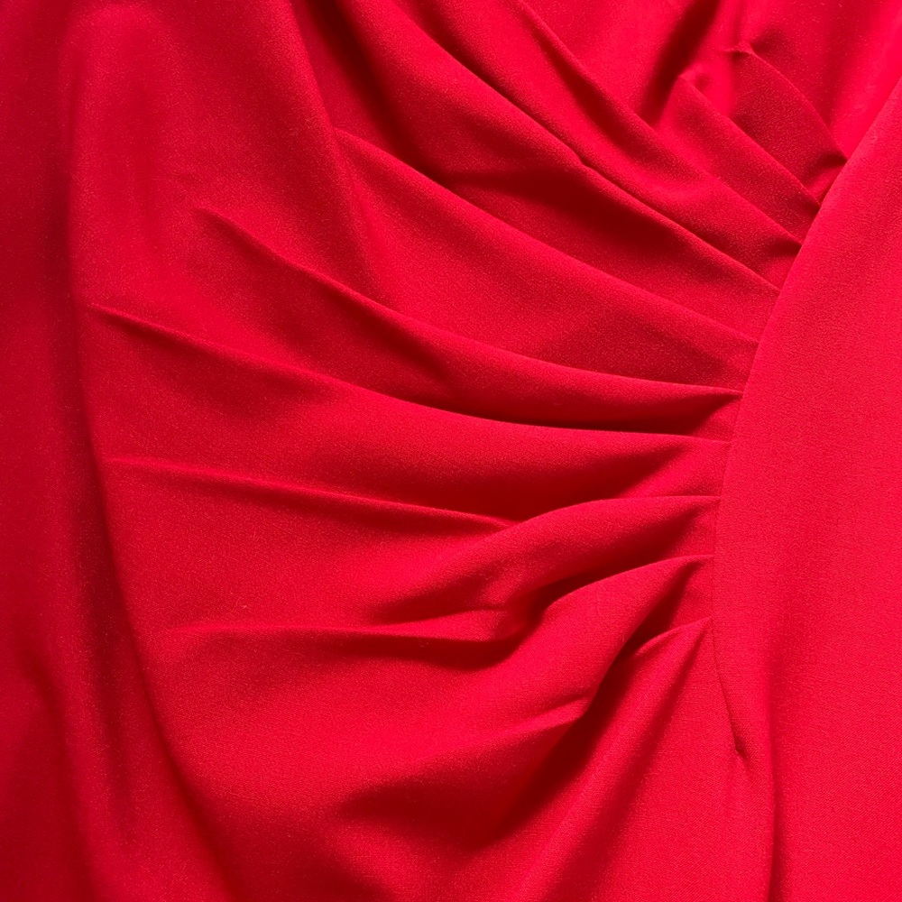 Red Dress - Picture 2 of 2